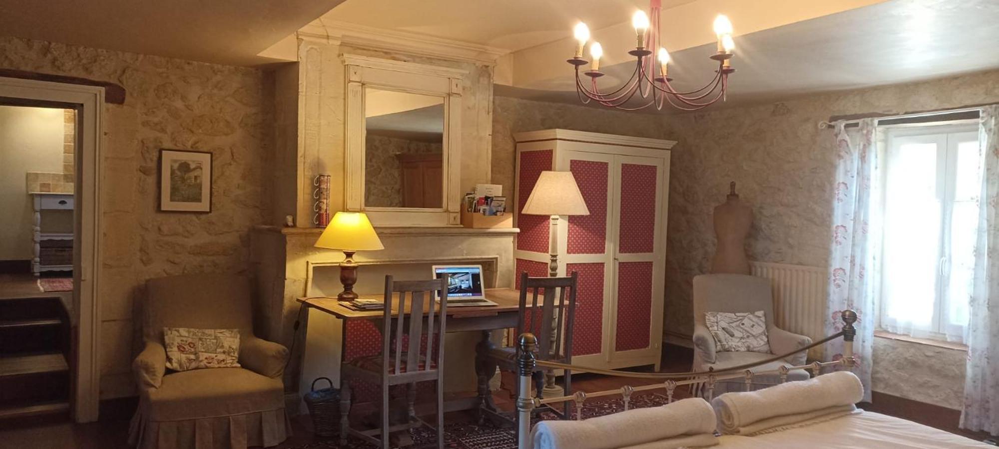 Chambre D'Hotes Spacieuse, Salle De Bain Privative Saint-Michel-de-Fronsac ภายนอก รูปภาพ