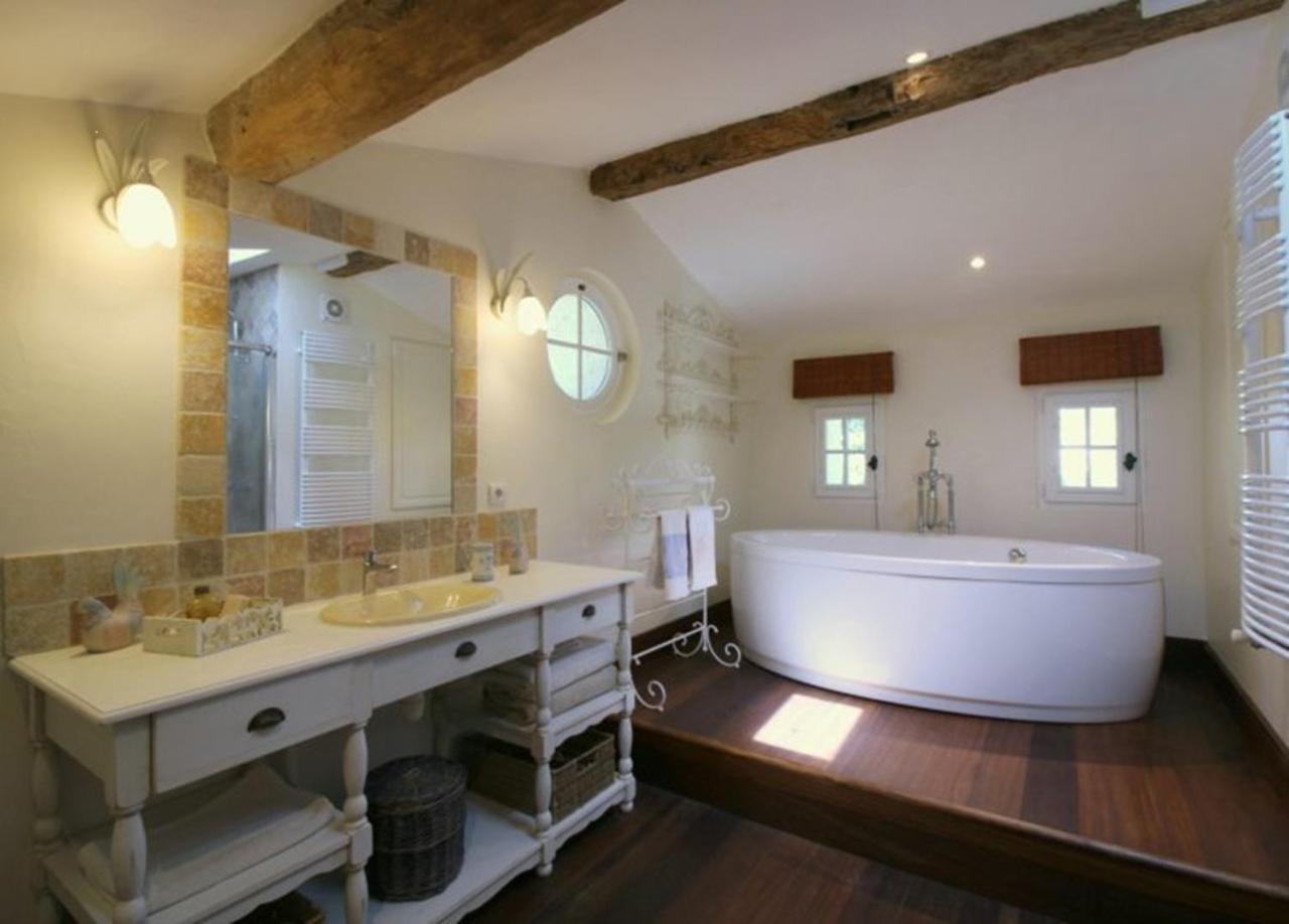 Chambre D'Hotes Spacieuse, Salle De Bain Privative Saint-Michel-de-Fronsac ภายนอก รูปภาพ